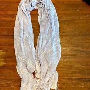 ***MAKE ME AN OFFER*** Lavender and white shear scarf